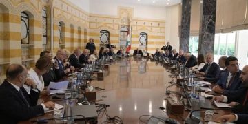 الحكومة اللبنانية تقر خطة الجيش لحصر السلاح بيد الدولة