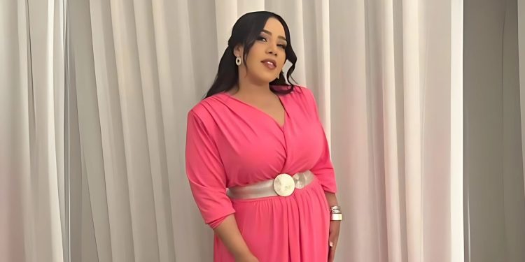 بعد أنباء الانفصال.. شيماء سيف بظهور لافت في زفاف نجل بيومي فؤاد
