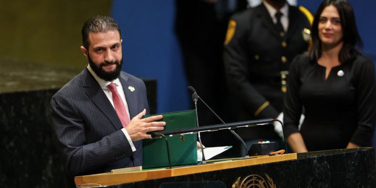 الشرع أمام الجمعية العامة: سوريا تمثل فرصة للسلام ونطالب برفع كامل العقوبات