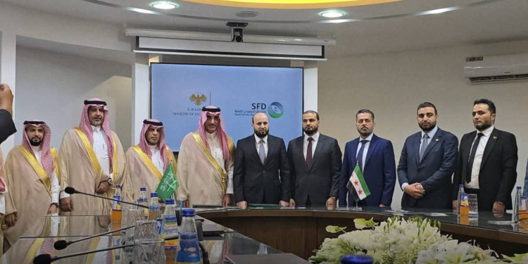 وزارة الطاقة تبرم مذكرة تفاهم للحصول على منحة نفطية 