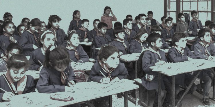 أسلمة المدارس في سوريا: استسلام المجتمع أم صراع على الهوية؟