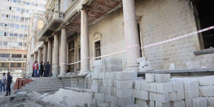 محافظة دمشق تشكّل لجنة للتحقيق بانهيار مبنى “السرايا”