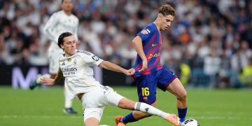 ريال مدريد يحسم “الكلاسيكو” أمام برشلونة ويبتعد بالصدارة