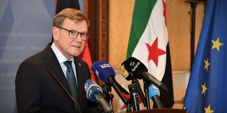 موقع: محادثات وزير الخارجية الألماني بدمشق ركزت على اللاجئين السوريين 