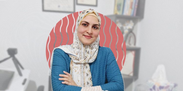 فاطمة ملحم لـ”963+”: من رحلة اللجوء إلى تدريب الأجيال على الذكاء الاصطناعي