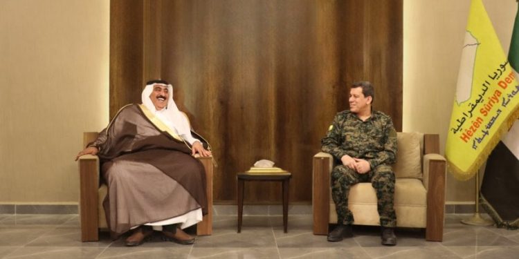 الجنرال مظلوم عبدي يلتقي بشيخ قبيلة شمر 