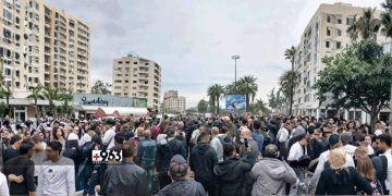 مظاهرات شعبية غربي سوريا للمطالبة بوقف القتل وإطلاق سراح المعتقلين