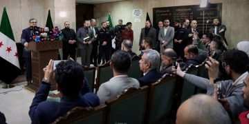 حاكم مصرف سوريا المركزي: تحديد 59 مؤسسة للاستبدال وجميع الأرصدة ستكون بالعملة الجديدة