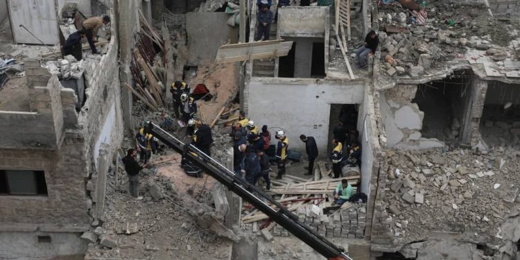 انتهاء أعمال الإنقاذ في مبنى انهار بحلب والإعلان عن حصيلة الضحايا 