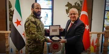 وفد من وزارة الدفاع السورية يزور تركيا