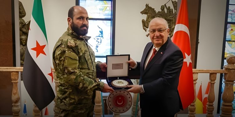 وفد من وزارة الدفاع السورية يزور تركيا