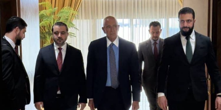 المبعوث الأميركي يبحث مع الشرع التطورات في حلب