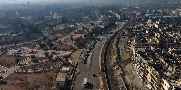 وساطة دولية تنهي اشتباكات حلب وانسحاب لـ”قسد” من حيّي الأشرفية والشيخ مقصود