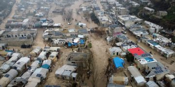 قتلى وجرحى جراء السيول شمالي غربي سوريا