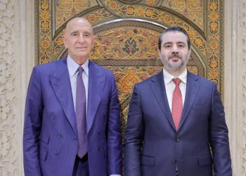 الخارجية: الشيباني يبحث مع باراك ملفات التعاون بين البلدين