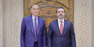 الخارجية: الشيباني يبحث مع باراك ملفات التعاون بين البلدين