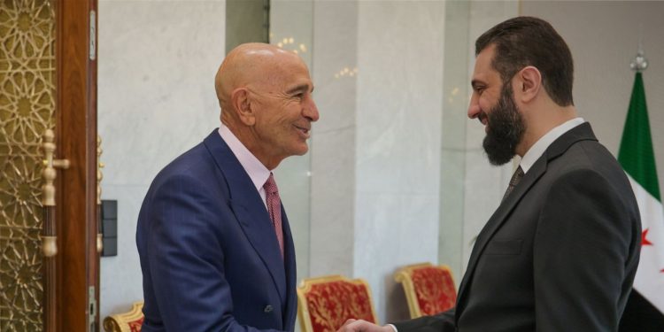 الشرع وباراك يبحثان آخر التطورات في سوريا
