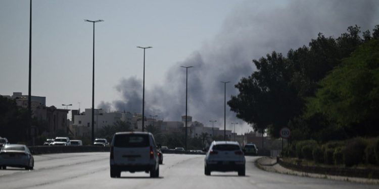 “الحرس الثوري” الإيراني يستهدف ناقلة أميركية في الخليج