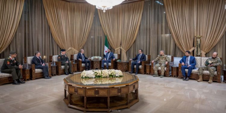 سوريا والأردن تؤكدان تعزيز التعاون في مكافحة الإرهاب وتهريب المخدرات والسلاح