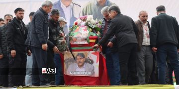 القامشلي.. تشييع القيادي الكردي صالح مسلم وجثمانه يتجه غداً إلى كوباني