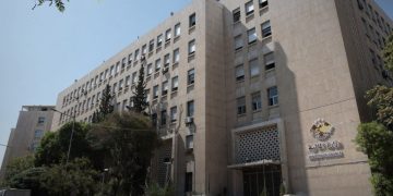 سوريا: فرض سلفة ضريبية بنسبة 2% على المستوردين وإلزامهم ببراءة ذمة مالية
