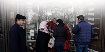 هل يعود طب الأعشاب إلى الواجهة في سوريا؟