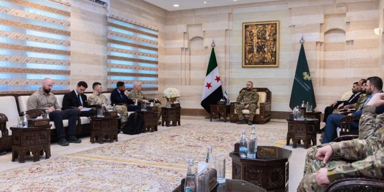 وزارة الدفاع السورية: مباحثات مع وفد أميركي في دمشق لبحث التعاون العسكري