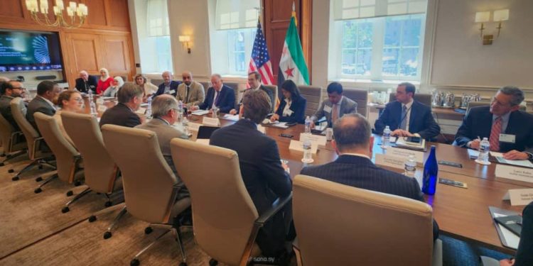 وفد حكومي يبحث مع غرفة التجارة الأميركية فرص الاستثمار في سوريا