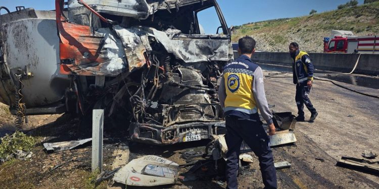 وفاة شخصين وإصابة 15 آخرين في 11 حادث سير بسوريا