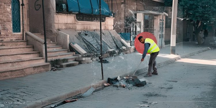 رسوم النظافة في عفرين.. بين تحسين الخدمات وزيادة الأعباء المعيشية