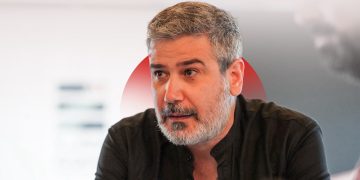 أسامة حلال: لم أطمح لأن أكون ممثلاً و”الترند” لا يخدم الفن