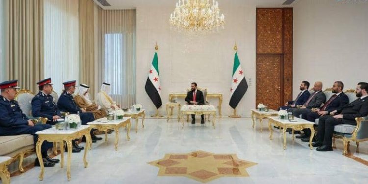 الشرع يبحث مع وزير الداخلية البحريني التعاون الأمني بين دمشق والمنامة