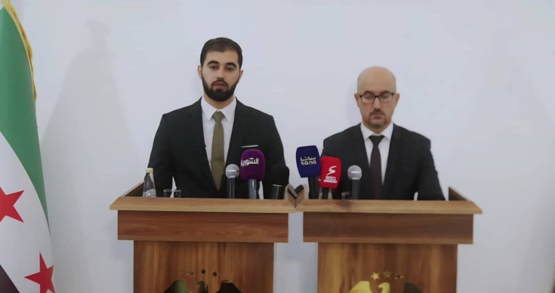 محافظة الرقة تعلن تشكيل لجنة لمتابعة ملف دمج العاملين ضمن المؤسسات الحكومية