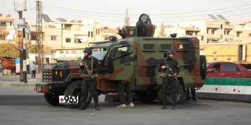 ماكرون يصل دمشق ويعيد قطعاً أثرية سورية