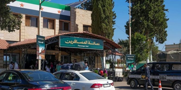127 ألف عائد طوعاً إلى سوريا عبر معبر جوسية منذ بداية العام