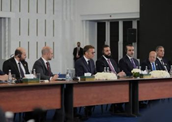 الشرع وماكرون يؤكدان تعزيز الشراكة الاقتصادية بين سوريا وفرنسا
