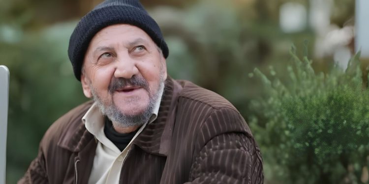 عبد الله شيخ خميس يطمئن جمهوره بعد خضوعه لعملية جراحية
