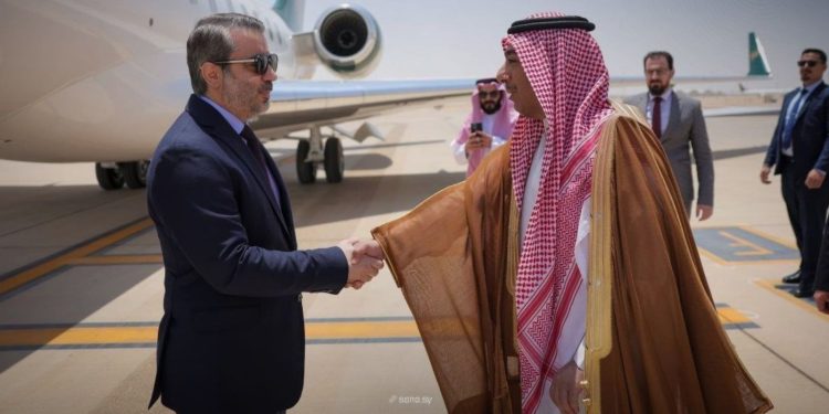 الشيباني في الرياض لبحث تعزيز العلاقات السورية السعودية