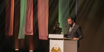 الشرع: صناعة النسيج تحكي تاريخ سوريا.. و”ناس تكس 2026″ بوابة للتعافي الاقتصادي